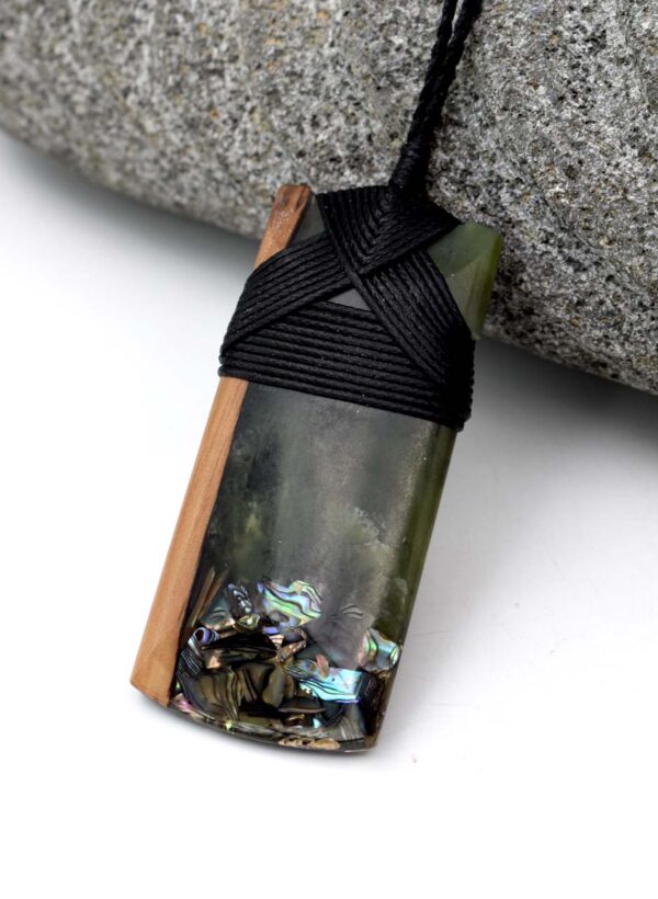 Toki Art (Rimu, Paua, Pounamu) - Created by Tony Lusty - Image 2