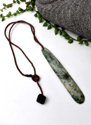 Raukaraka (Marsden Flower Jade) Pendant – Carved by Phil Priest