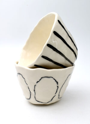 Black Circles Bowl (Small) - SOS Ceramics