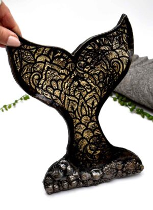 Whale Tail (Black) wall hung – LJH Pottery