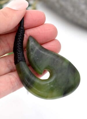 Hei Matau, Hapopo West Coast Pounamu - by Simon Burton