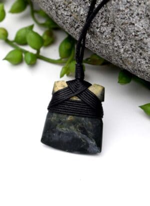 Pounamu Toki Pendant – Carved by Tony Lusty