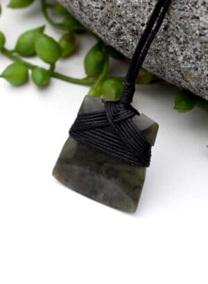 Pounamu Toki Pendant – Carved by Tony Lusty