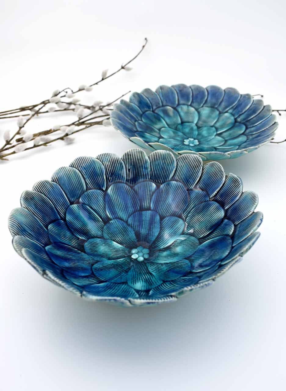 Bowl/Plate (Blue Stripe Petals) - Muddy Fingers - Image 2