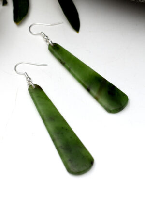 Pounamu Earrings – Carved by T. Lusty