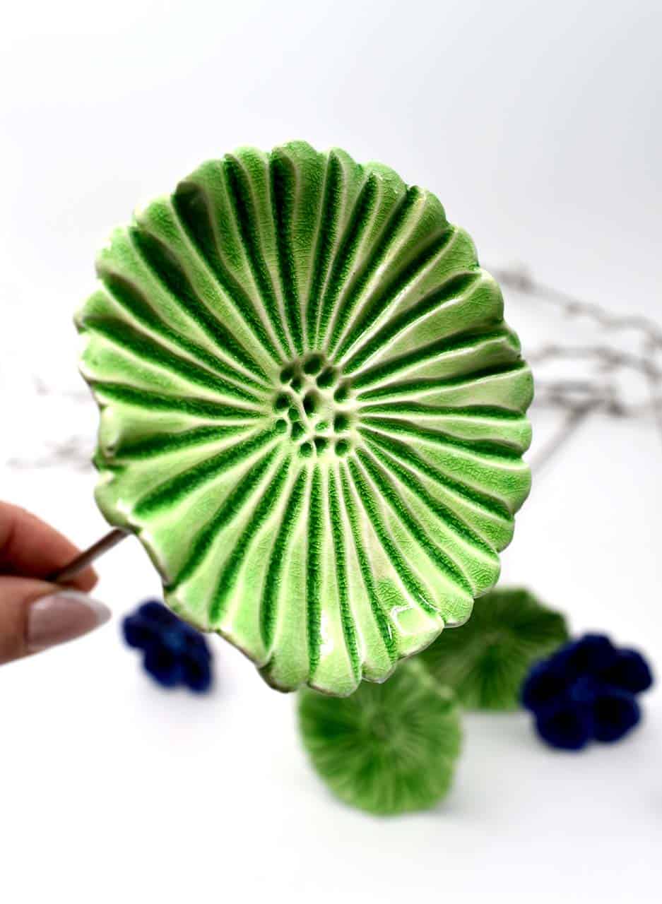 Green Chrysanthemum - Maria Brockhill - Image 2