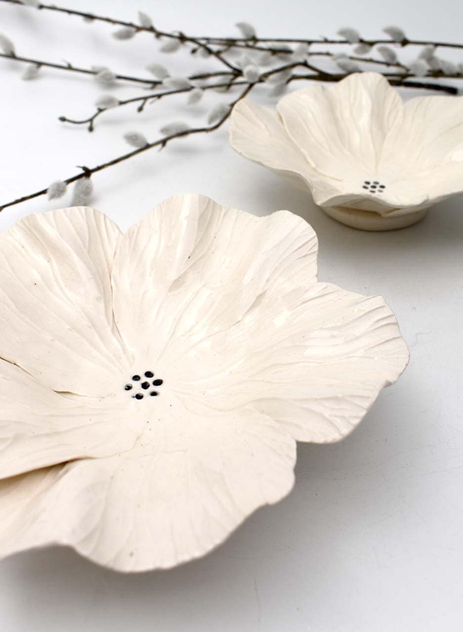 Hibiscus Bowl (White) - Muddy Fingers - Image 3