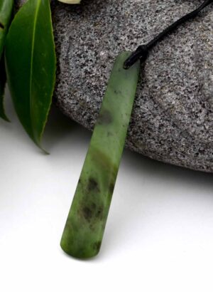 Kawakawa Pounamu Pendant – Carved by Tony Lusty