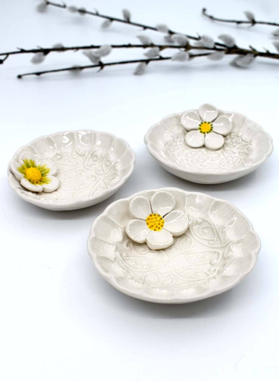 Flower Detail Trinket Dish - Michelle Bow