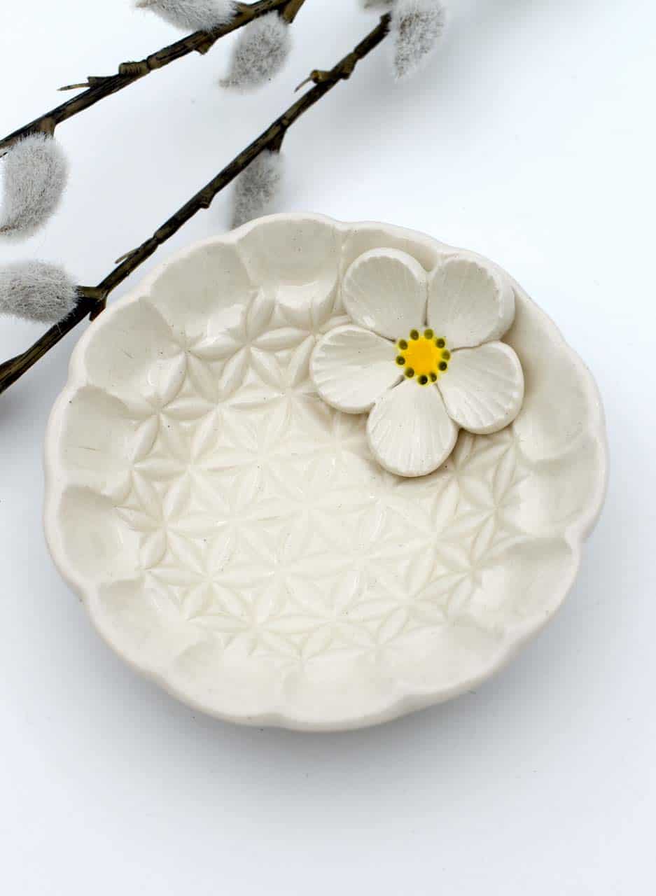 Flower Detail Trinket Dish - Michelle Bow - Image 3