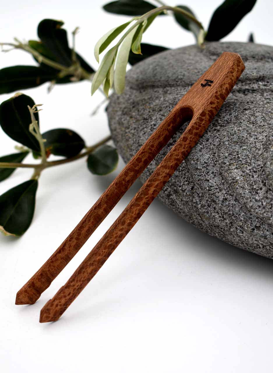 Bonksia Tongs - Jeff Fryett