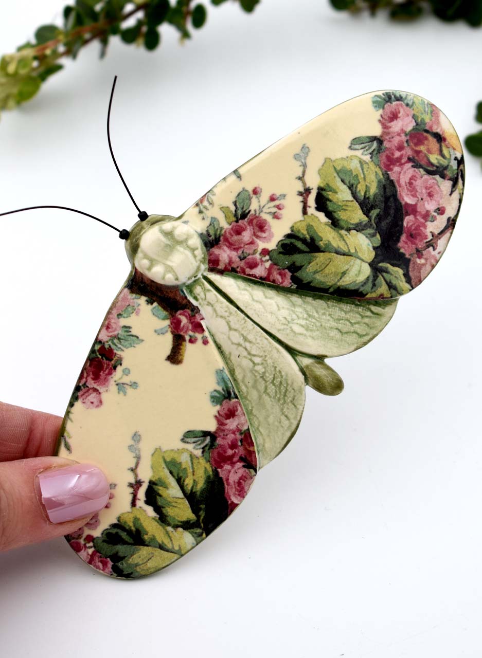 Vintage Flower Moth 60 - Kirsty Gardiner