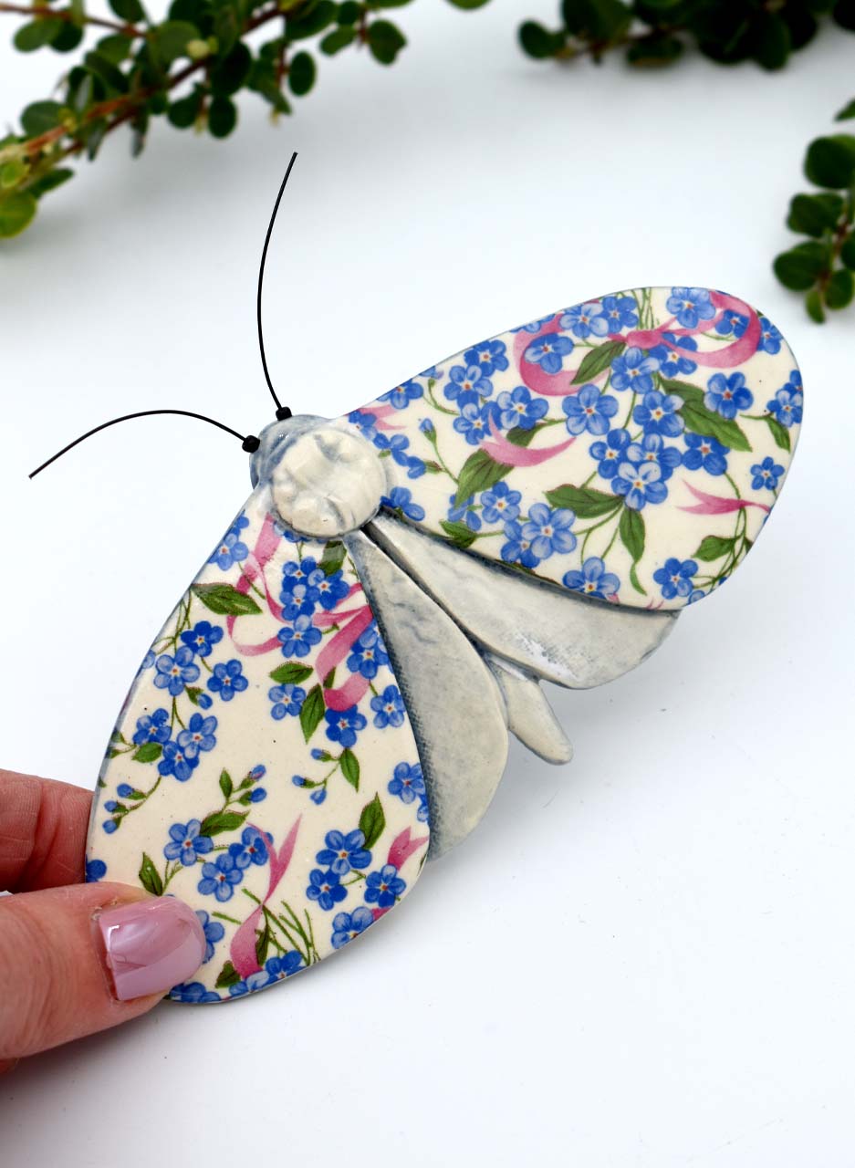 Forget-Me-Not Moth - Kirsty Gardiner - Image 4