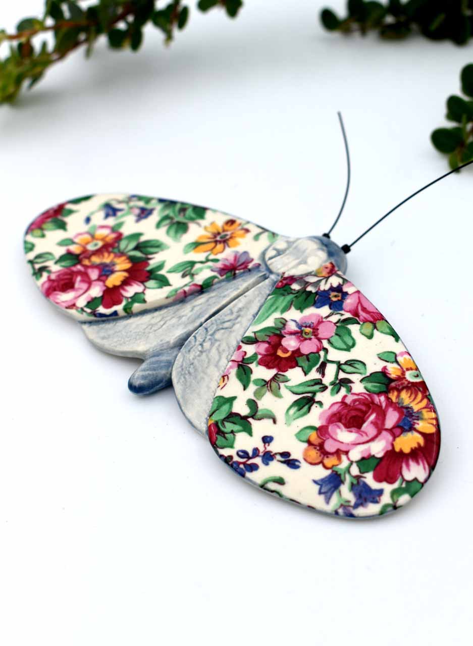 Wildflower Red Moth – Kirsty Gardiner - Image 3