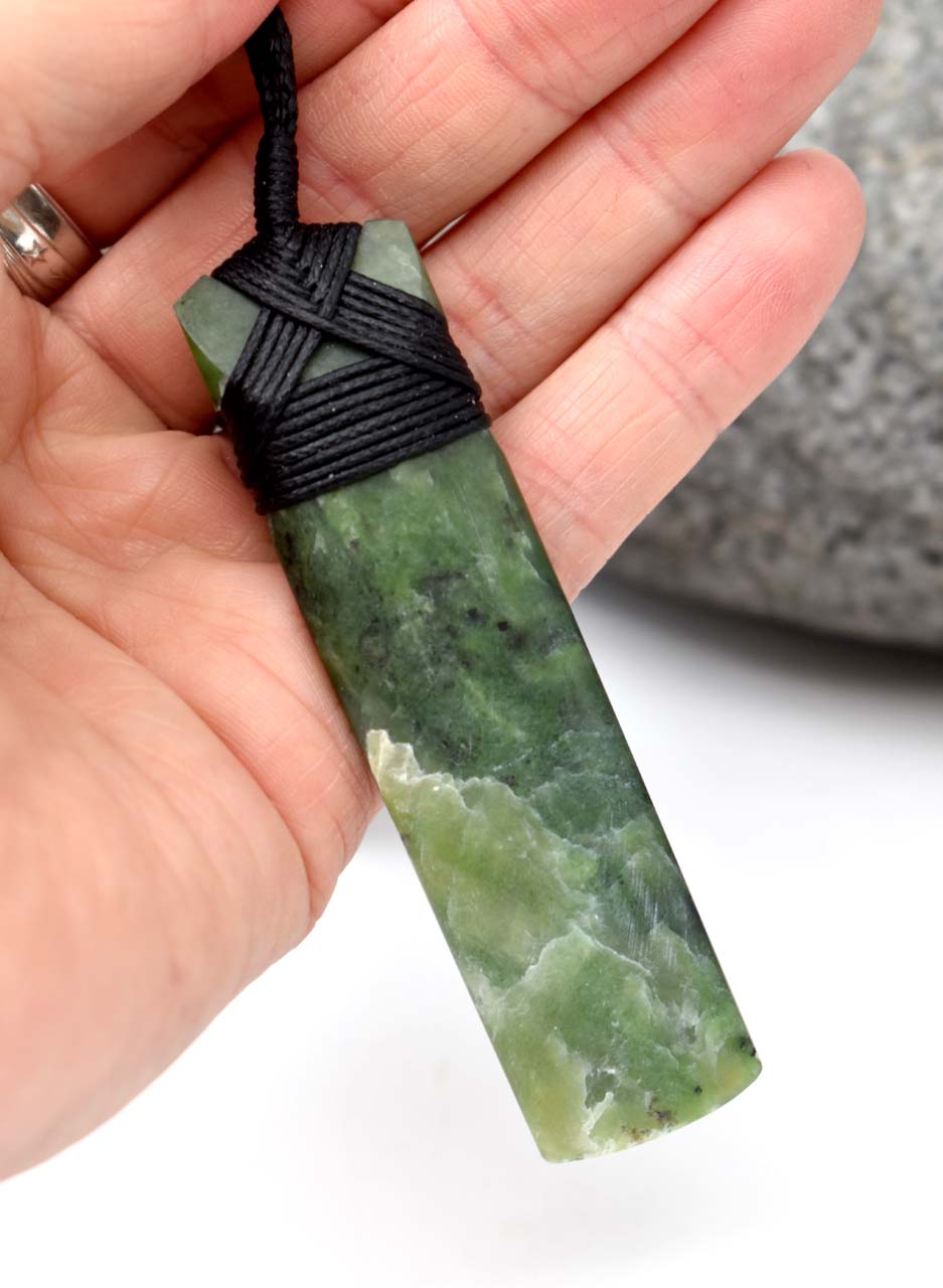 Pounamu Toki Pendant – Carved by Tony Lusty - Image 2