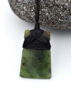 Pounamu Toki Pendant – Carved by Tony Lusty