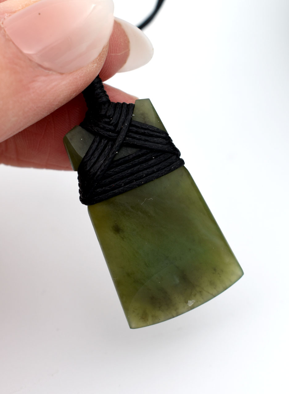 Pounamu Toki Pendant – Carved by Tony Lusty - Image 3