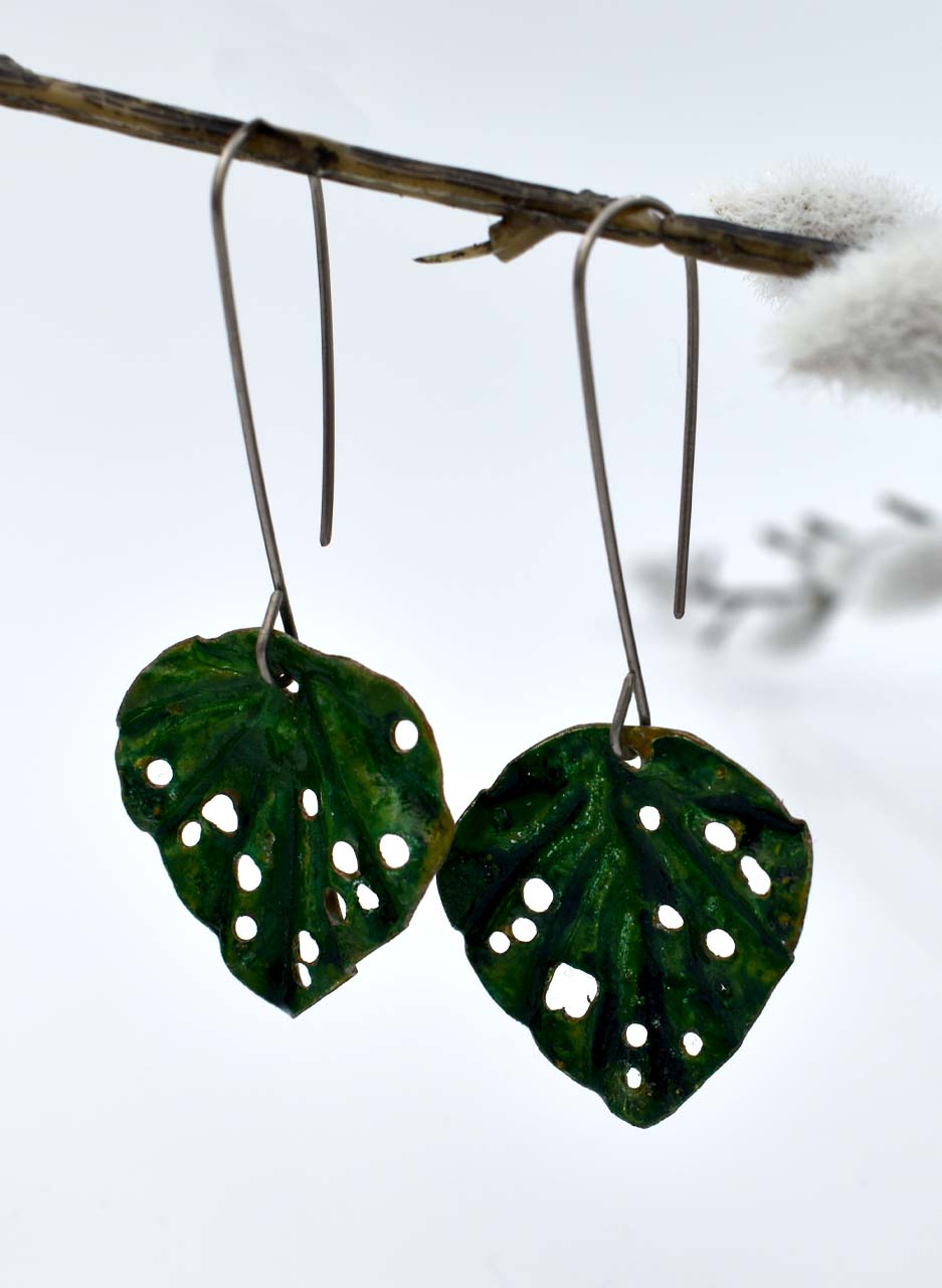 Dark Green Kawakawa - Tanya Bogdanova - Image 2