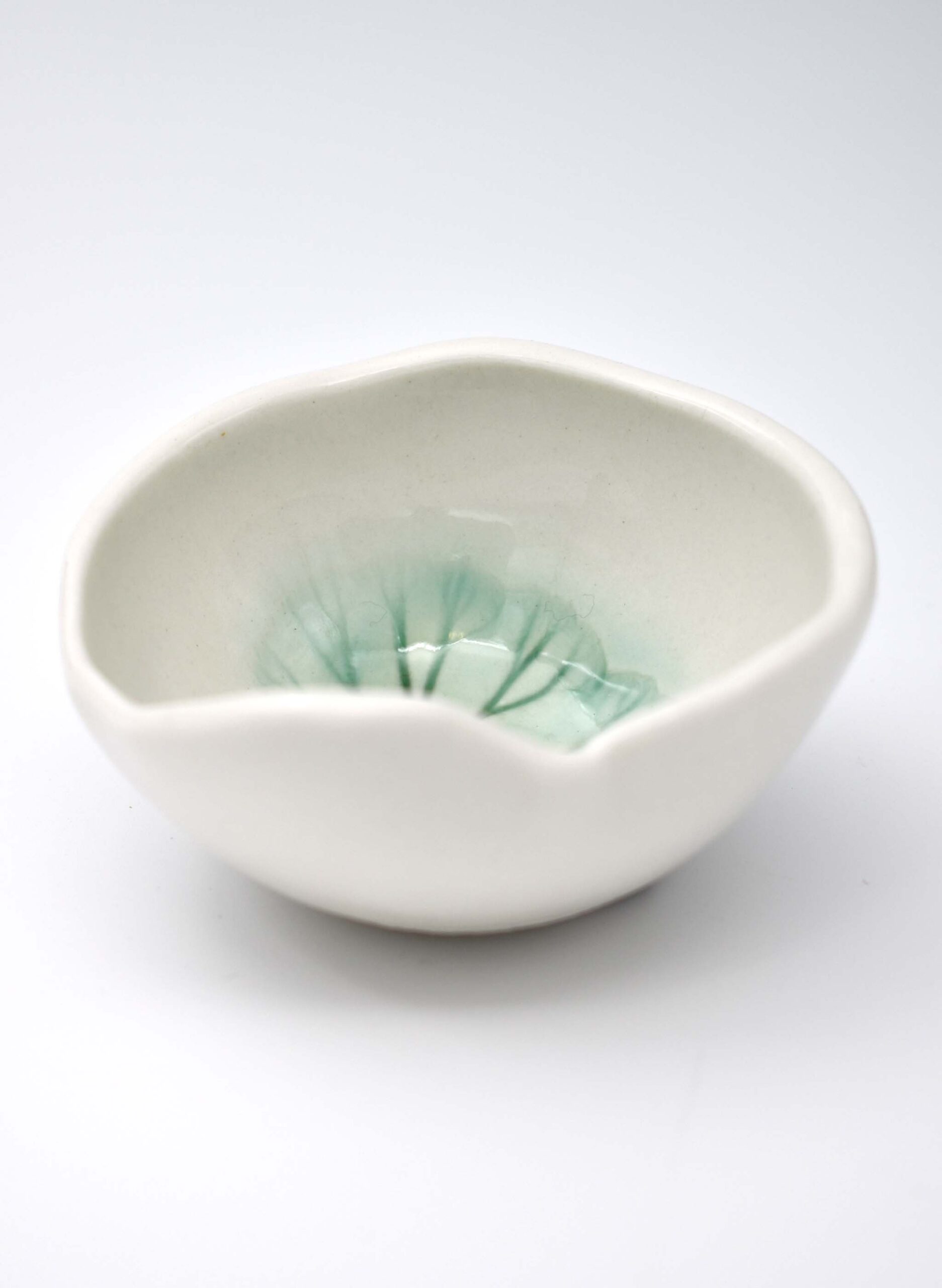 Leaf Ring Dish (Kawakawa) - Michelle Bow