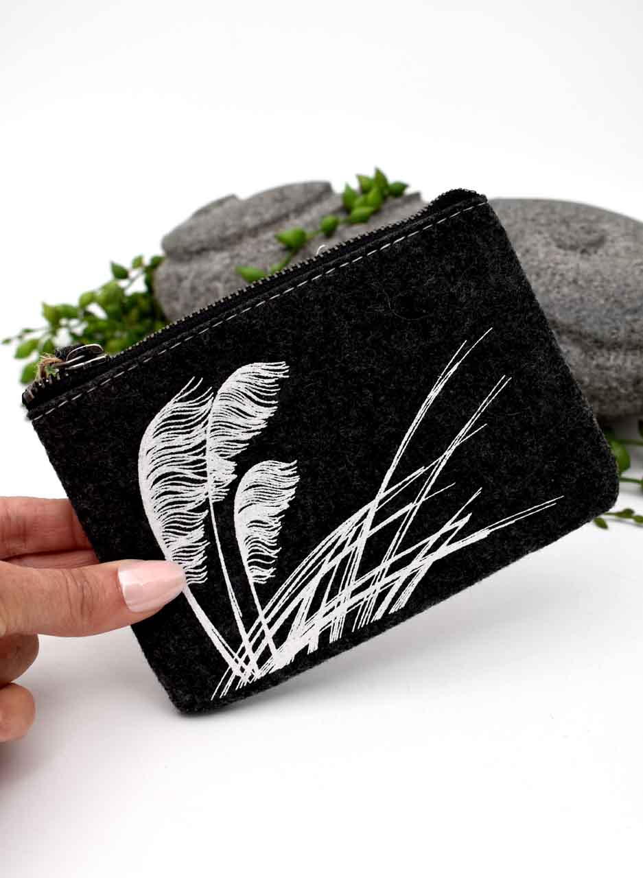 Ecofelt Purse (Coastal Toetoe) - Jo Luping - Image 2