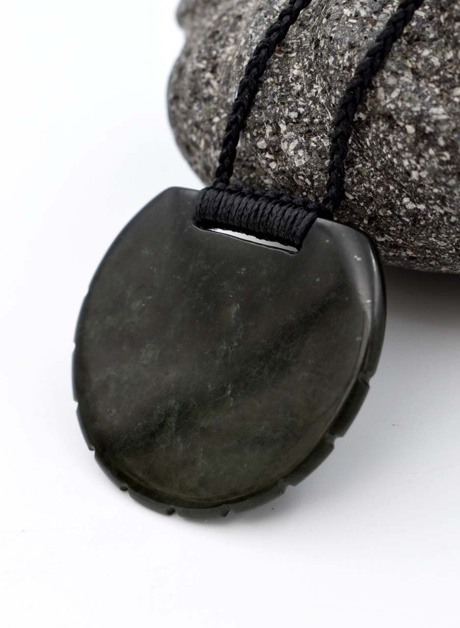 Pounamu Notched Disc - Amber Dawn