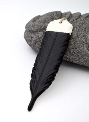 Huia Feather (Medium) - Michelle Bow